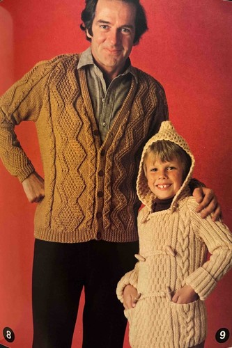 Patons Vintage Knitting Patterns #556 Aran Knits 20 Family designs - Picture 5 of 12