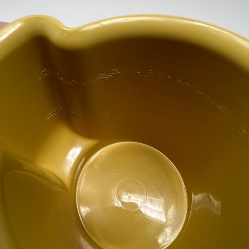 Vintage Tupperware Creamer Harvest Gold with Lid and Pour Spout 574-3 - Picture 8 of 10