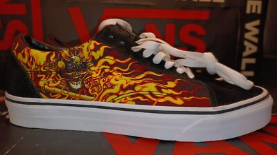 Vans Men's 9/Women's 10.5 Old Skool Samurai Rising   Black/True WhiteVN0A3WKT44I