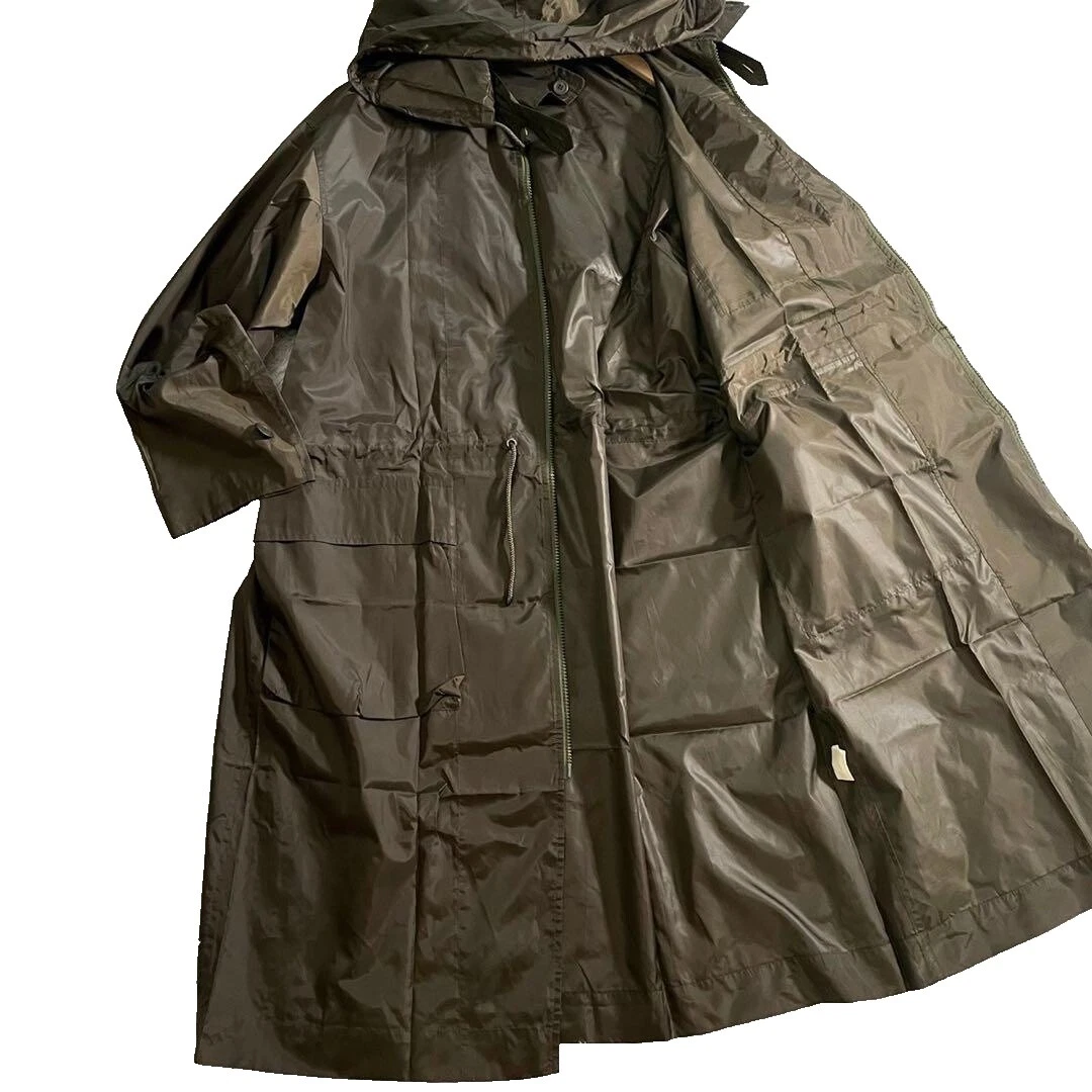 Rompevientos ISSEY MIYAKE abrigos, chaquetas y chalecos para hombres