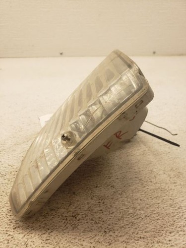Toyota RAV4 Passenger Right Fog Light Assembly 2001-2003 OEM - Picture 2 of 9