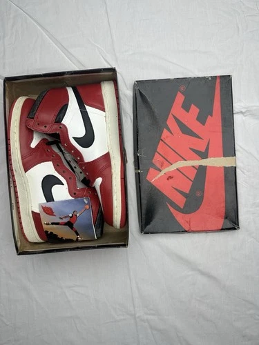 Nike Air Jordan 1 Chicago 1985 8.5 US 42 EU / OG DS CONDITION RARE PIECE OF ART