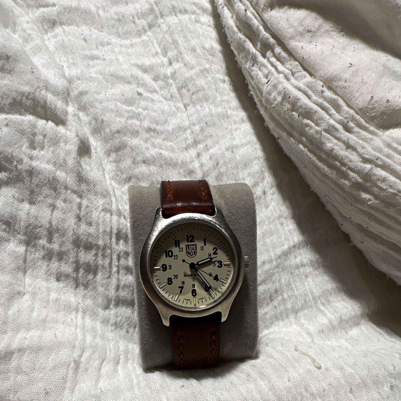 Vintage Luminox  Quartz 200m Date White Dial Brown Leather Strap Watch