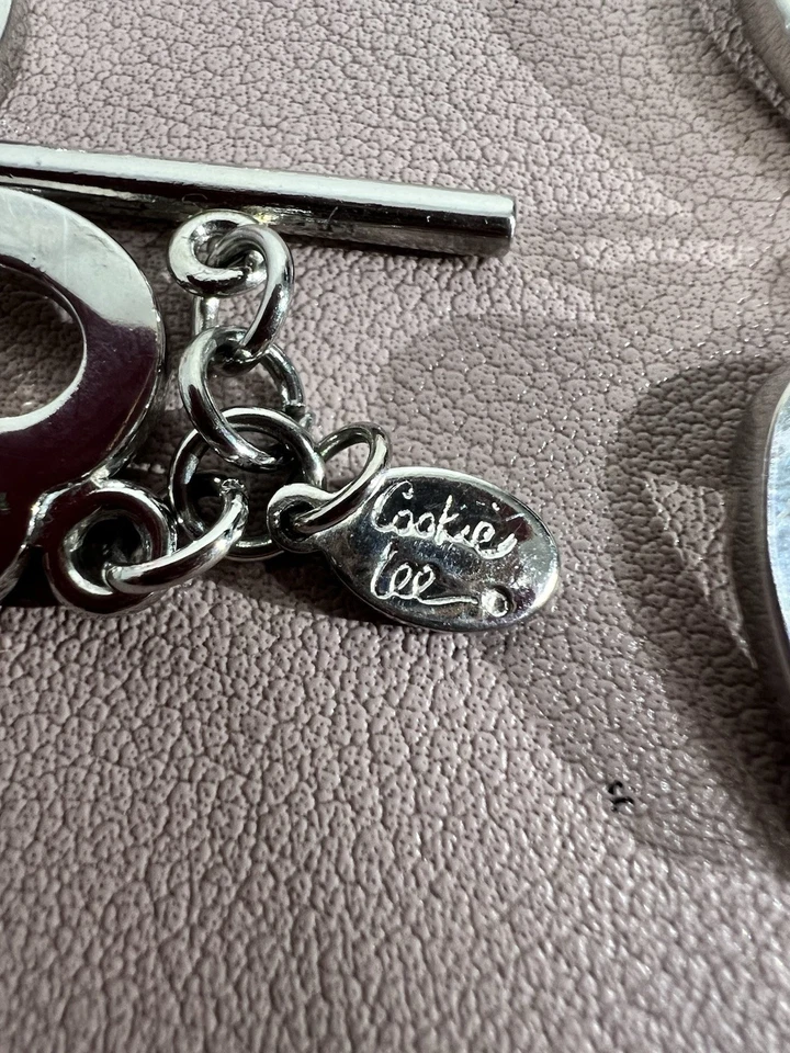 Браслет Cookie Lee с надписью Heart Valentine с открытым переключателем серебристый тон  - Изображение 2 из 4