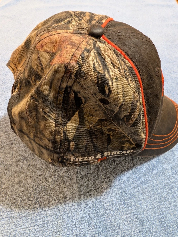 Lote de sombreros de caza de colección Field & Stream & Bone calavera de ciervo camuflaje Foto 2 de 4