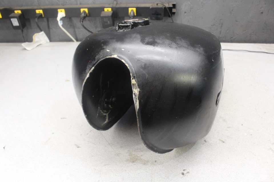 1977 Yamaha XS650 GAS TANK FUEL PETROL RESERVOIR 0366.EP - Image 2 of 4