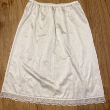 Esteem White Half Slip Retro Size Small
