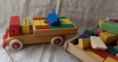 New Classic Toys Camion en bois de tri et d'empilage - Jouets didactiques en bois