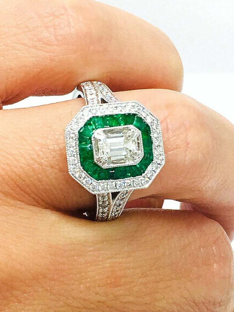 グリーンエメラルドクリスタルロット Green Emerald Crystal グリーンエメラルドクリスタルロット Green Emerald Crystal