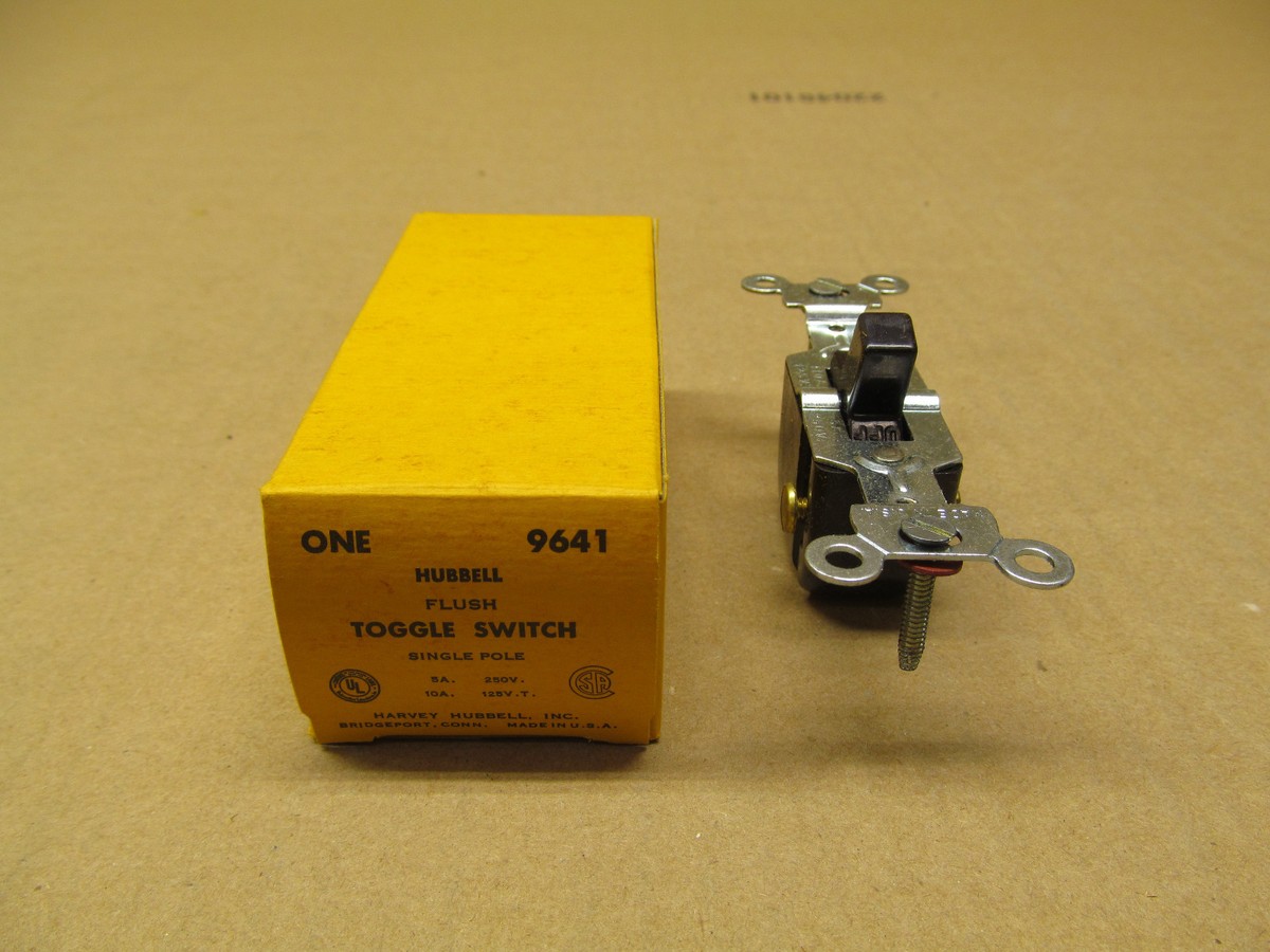 Switch スイッチ LOT OF 2 NIB HUBBELL HBL9641 9641 FLUSH TOGGLE SWITCH 1P 5A 250V