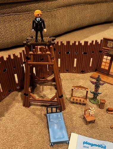 Vintage Playmobil Fort Glory Set 3806 Creative Play, Educational Gift, 80s - Picture 8 of 23