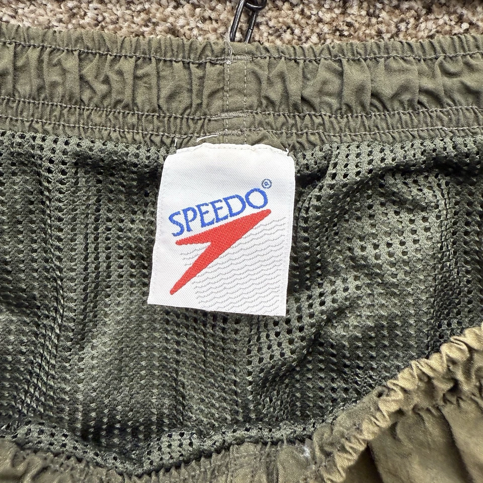 Pantalones cortos de natación Speedo vintage verde oliva forrados de malla para hombre grandes entrepierna de 4" Foto 2 de 4
