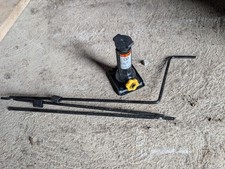 Ford Bottle Jack - Oem - With Handle Ford Bottle Jack - Oem - With Handle