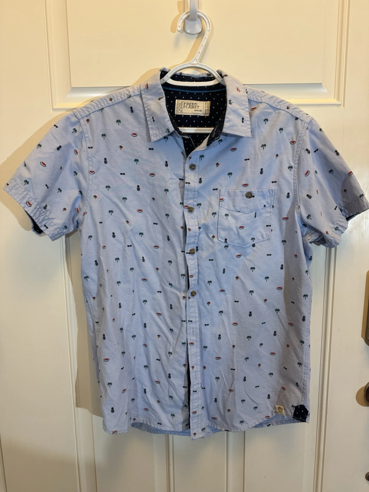 Free Planet Summer Cruise Beach Tropical Shirt Blue Palm Trees Pineapples Sz Med