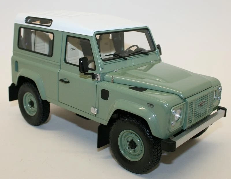 Almost Real 1/18 Scale Diecast 810204 - Land Rover Defender 90 Heritage Edit - Image 2 of 4