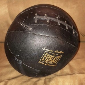 VTG Everlast Genuine Leather Medicine Ball 8 lbs - Choice of Champions Made USA