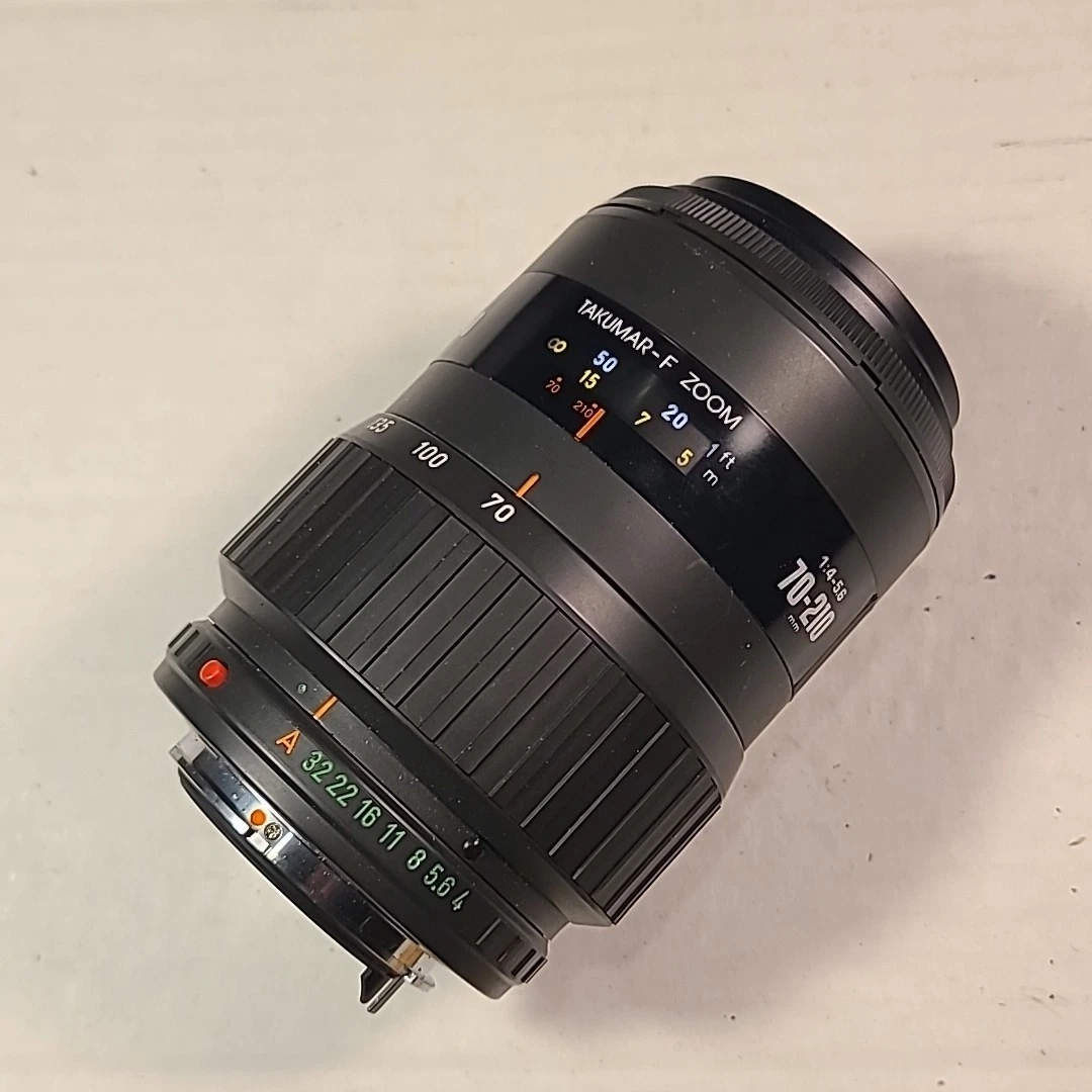 Promaster Spectrum 7 MC Auto Zoom Macro Lens 1:4.5-5.6 f=70-210mm PLUS Case