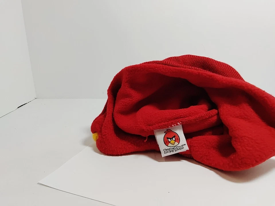 Gorra de lana tejida Angry Birds Red Bird borlas amarillas **NUEVA CON ETIQUETAS** Foto 3 de 4