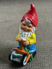 Rubber Gnome West Germany 6043 Lawnmower 13.5”