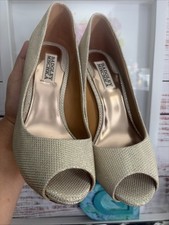 Badgley Mischka Drama Peep Toe Pumps Platino Metallic Gold Stiletto Heels 7M