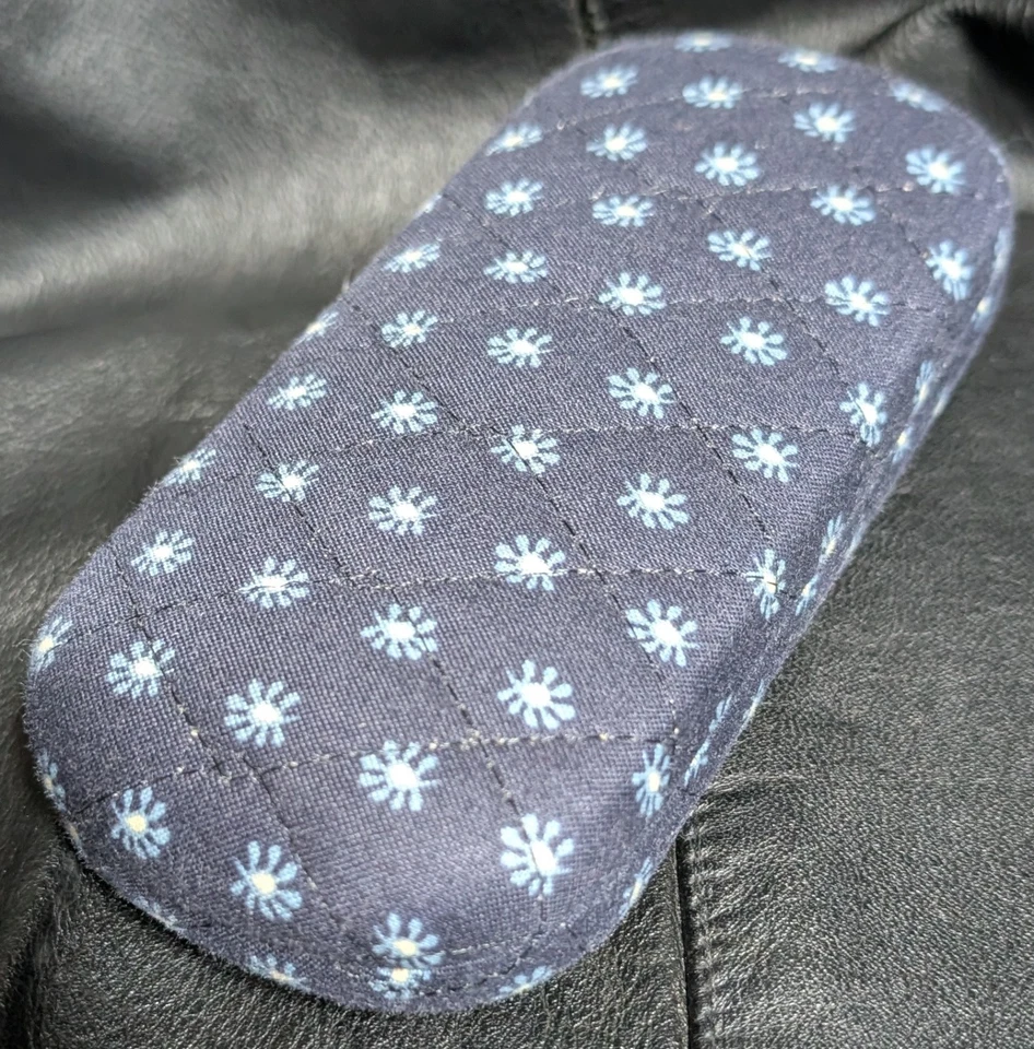 Vera Bradley Glasses Hard Cover - Image 4 of 4