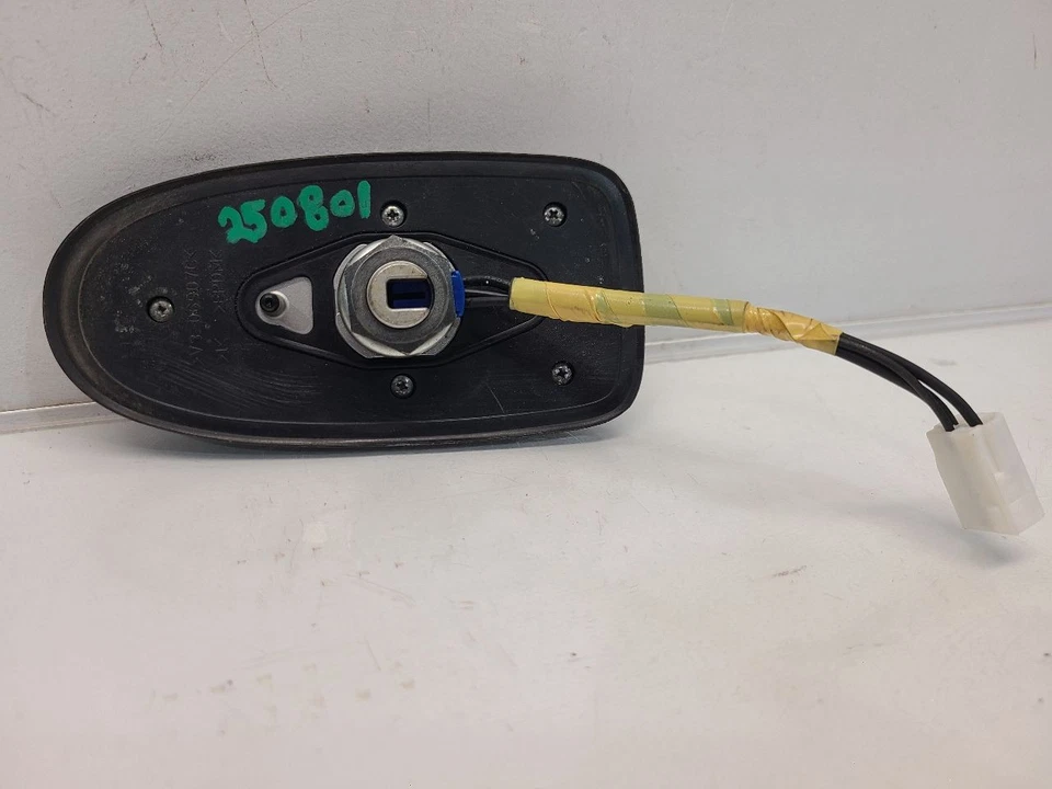 Antena de techo Toyota Venza 2010 - solo base *negro texturizado* Foto 4 de 4