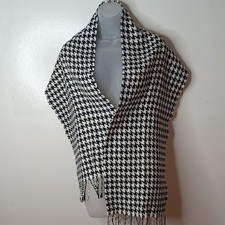 Elegant Black and White Houndstooth Scarf. 100 Cashmere. Made in Scotland