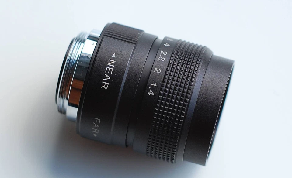 Micro 4/3 Fit 25mm F1.4 Lens Swirly Bokeh Dreamy Fits Panasonic Olympus Portrait - Image 4 of 4