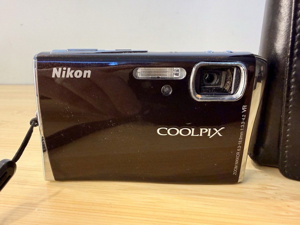 Nikon COOLPIX S52 9.0MP Digital Camera - Forest Green for sale