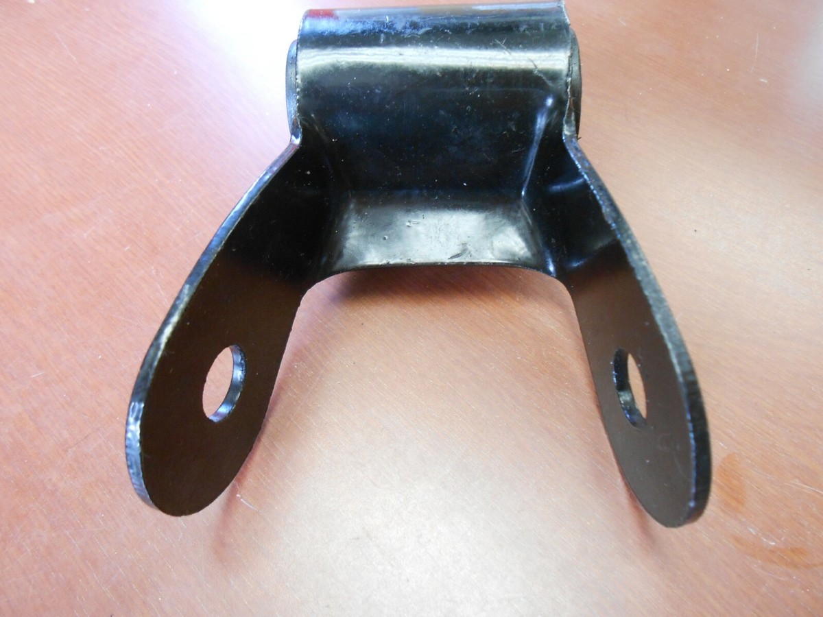 Open Box Omix-ADA 18280.19 Rear Leaf Spring Shackle for 84 Open Box Omix-ADA 18280.19 Rear Leaf Spring Shackle for 84