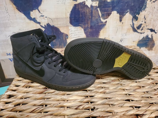 nike dunk doc martens