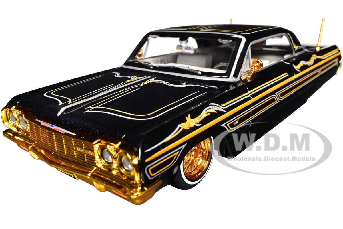 1964 Impala SS Lowrider ミニカー 1964 CHEVROLET IMPALA SS LOWRIDER BLACK 1/26 DIECAST MODEL CAR BY