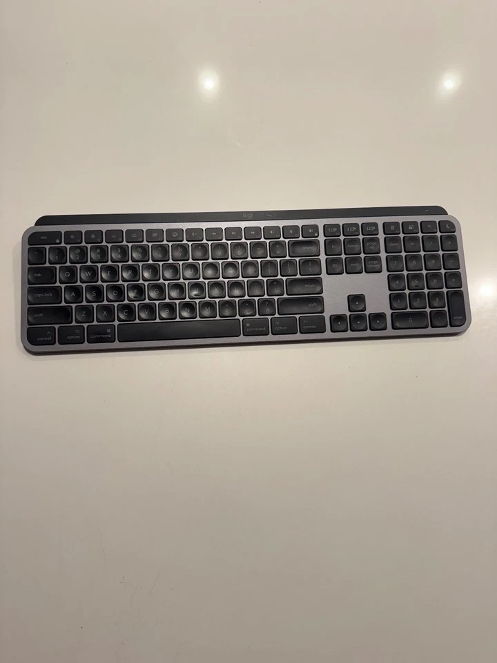 Logitech MX Keys S Teclado Inalámbrico Bluetooth Tamaño Completo - Negro 920-011406 Foto 2 de 3