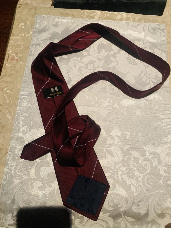 Corbata a rayas vintage años 90 - Ford - Borgoña de Hollygreen. Logo bordado Foto 4 de 4