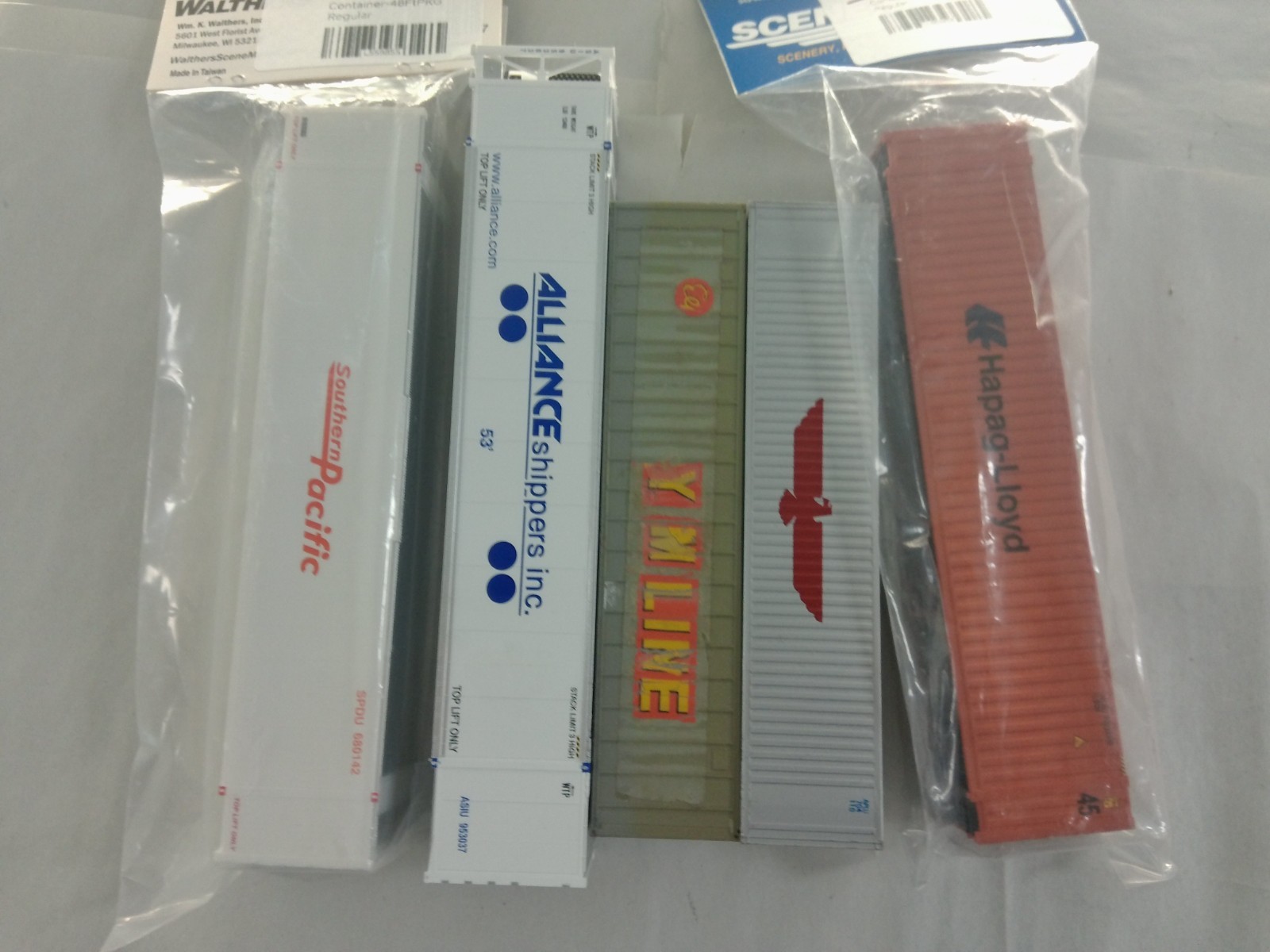 Grab Bag #5-058 HO Containers (Set of 5 Various)