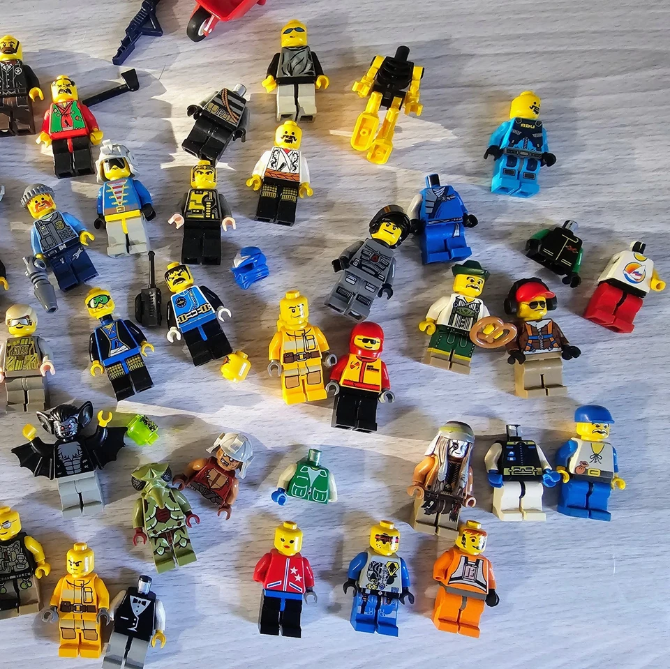 LOTE LEGO DE COLECCIÓN MINIFIGURA Accesorios Escuadrón de Armas Western Ledenhoser Guy Racer Foto 2 de 4