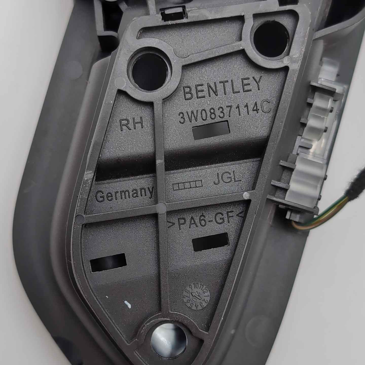 2003 - 2011 Bentley Continental GT Interior Right Side Door Handle 3W0837114C