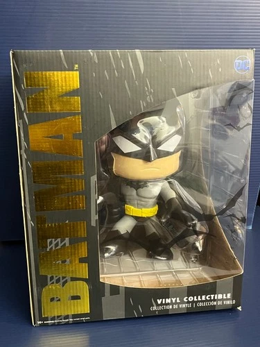 JUMBO FUNKO POP SUPER DELUXE BATMAN 10” VINYL COLLECTIBLE