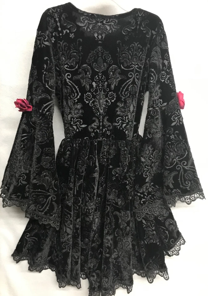 Vestido MENINAS pequeno gótico renascentista preto renda alargada Spirit - Imagem 2 de 4