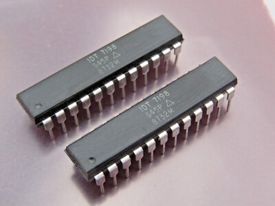( 2 PCS ) IDT7198S45P Standard SRAM, 16KX4, 45ns, CMOS, CDIP24  --  NOS