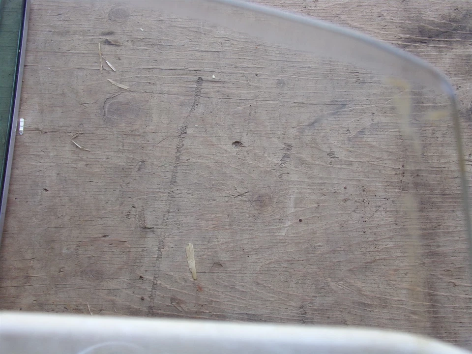 1977 Dodge Ramcharger LH Door Glass Window OEM Truck 72 73 74 75 76 77 78 - Image 3 of 3