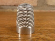 A nice Antique size 16 James Fenton Thimble Hallmarked silver Birmingham 1911