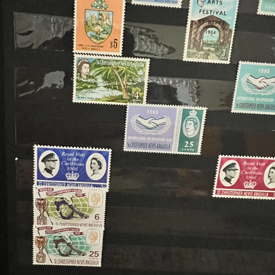 SAN CRISTÓBAL NEVIS ANGUILLA SELLOS M&U FESTIVAL DE ARTES, CHURCHILL, ESTADIDAD Foto 4 de 4