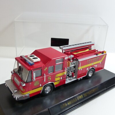 Code3 1:64 Las Vegas Fire Dep. Pierce Quantum Engine 5 (12750), in PC-Box EB5352