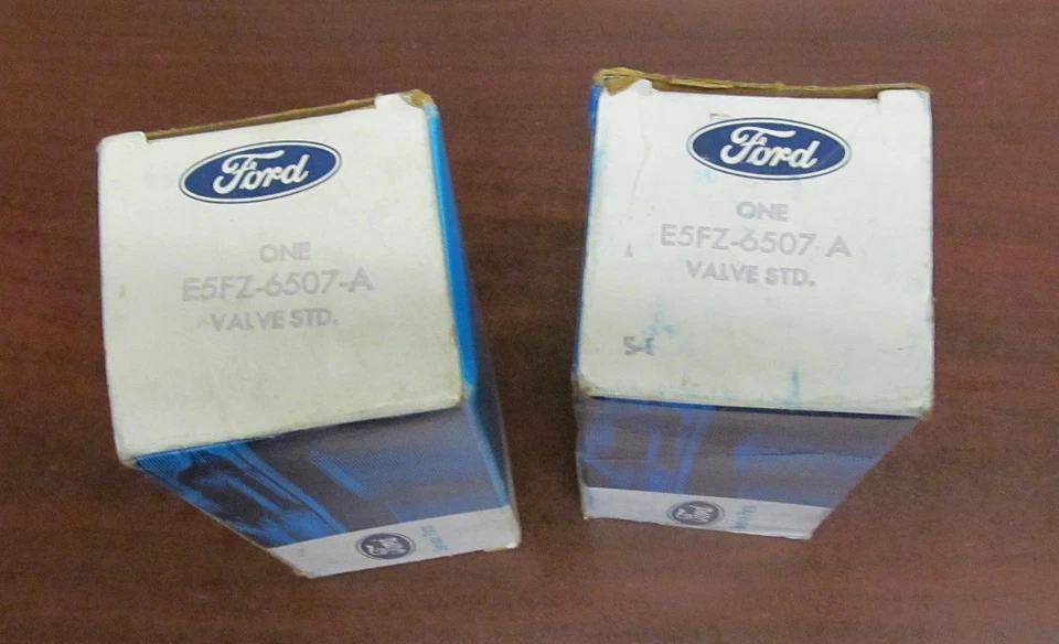 Válvulas de admisión de motor de 4 cilindros Ford Escort y Mercury Lynx 1981-85 NOS Foto 2 de 4