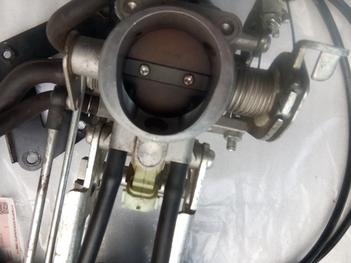 SUZUKI DL650 VSTROM 2010-11 THROTTLE BODY - Picture 6 of 10