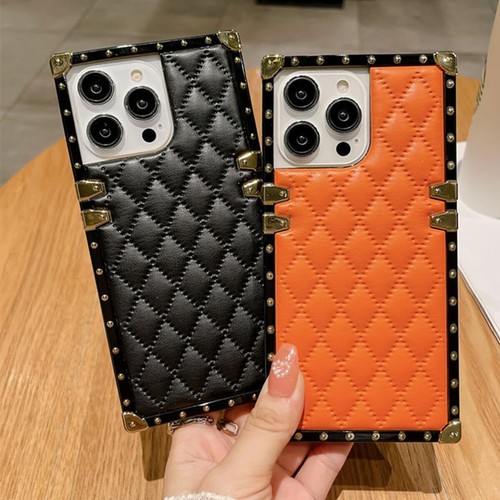For iPhone 15 Pro Max Luxury Golden Corner Decoration Shockproof Case - 第 22/39 張圖片