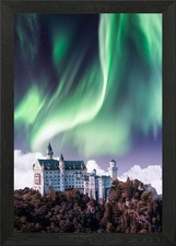 Aurora &uuml;ber dem Schloss gerahmtes Wandbild Poster Druck Bild