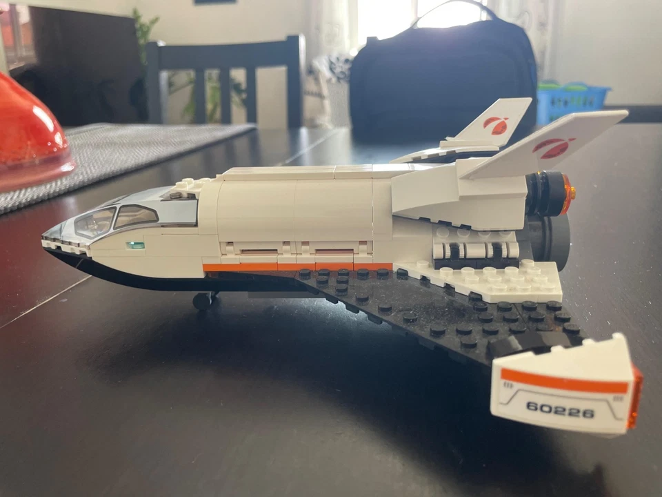 LEGO City 60226 Mars Research Shuttle, foto 1 di 5