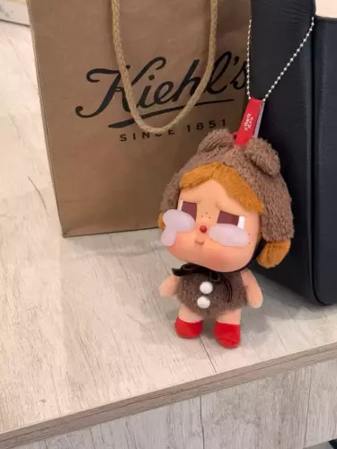 Neu Original Popmart Crybaby weint wieder Vinyl Gesicht Plüsch Anhänger versiegelte Tasche - Bild 9 von 27